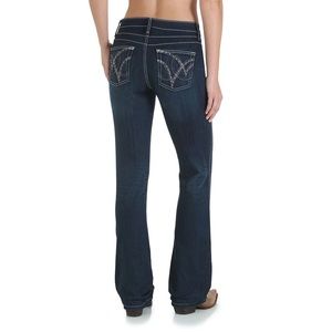🌵 Ladies Q-Baby Bootcut Jeans 🌵